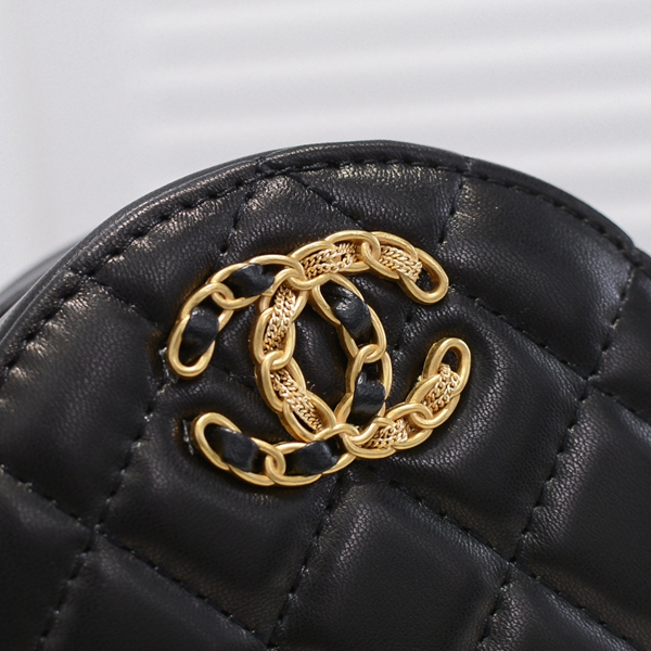 シャネルバッグ角部分ディテール